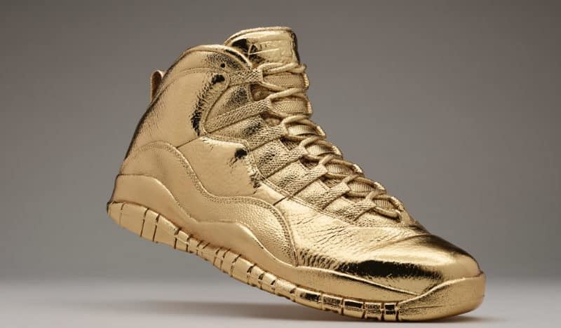  Golden Sneaker