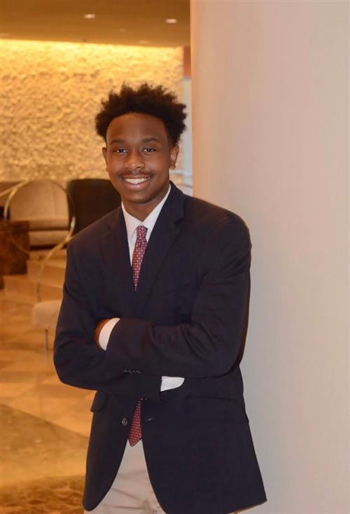 Headshot of Palisades High School senior Chris Howard