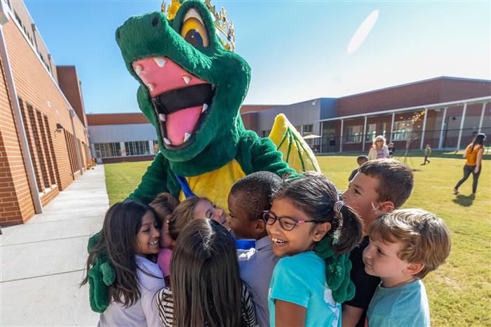 Knights View Elementary dedication